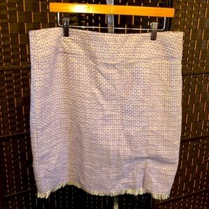 Carlucci Lilac and white skirt size 14.
